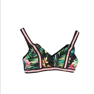 Size 6 top swim or bra top